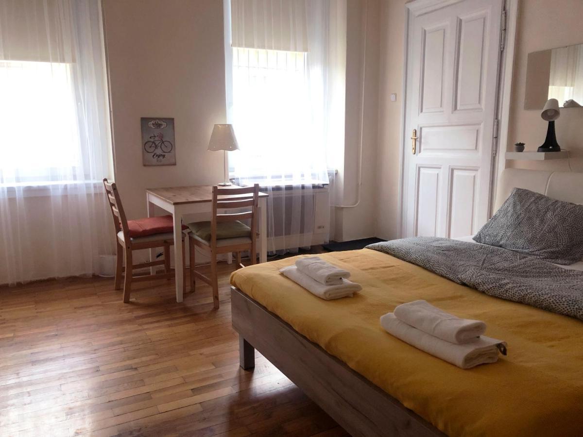 V57 Apartment Oktogon บูดาเปสต์ ภายนอก รูปภาพ